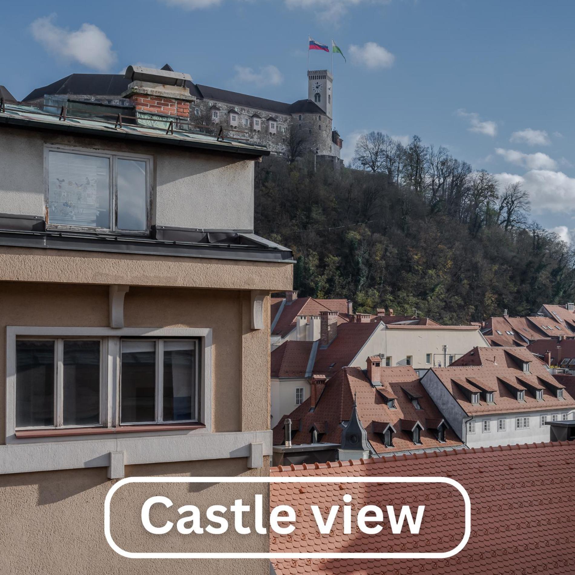 Authentic City Stay Lubiana Esterno foto